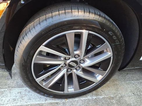 New 2026 Cadillac Vistiq Sport AWD/4WD image 22