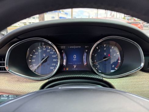 Used 2015 Maserati Quattroporte S Q4 AWD/4WD image 28