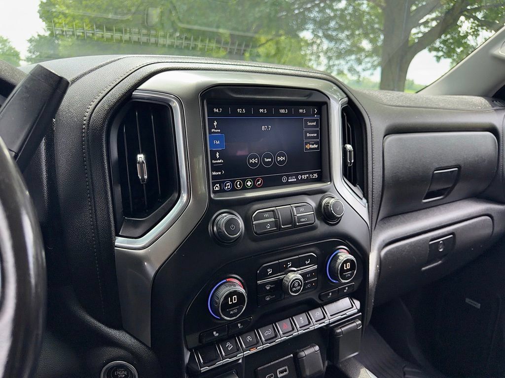 Used 2020 Chevrolet Silverado 1500 RST AWD/4WD image 20