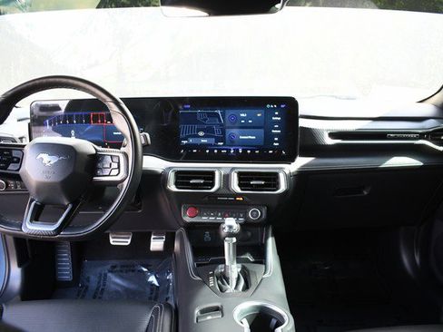 Used 2024 Ford Mustang GT Premium image 18