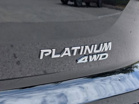 Used 2024 Nissan Pathfinder Platinum AWD/4WD image 33