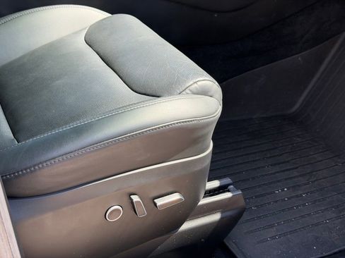 Used 2023 Tesla Model X image 20