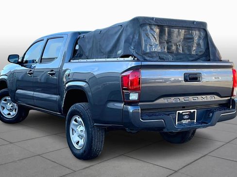 Used 2019 Toyota Tacoma SR image 12