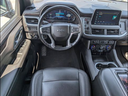 Used 2023 Chevrolet Tahoe Z71 w/ Luxury Package AWD/4WD image 10