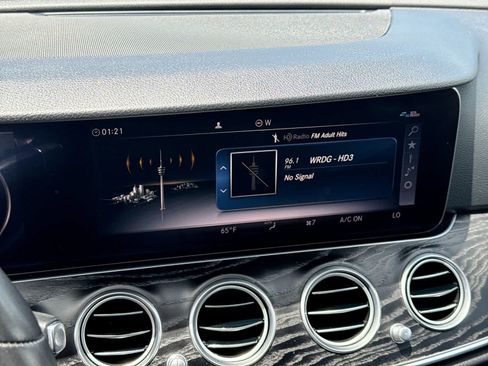 Used 2020 Mercedes-Benz E 350 Sedan image 34