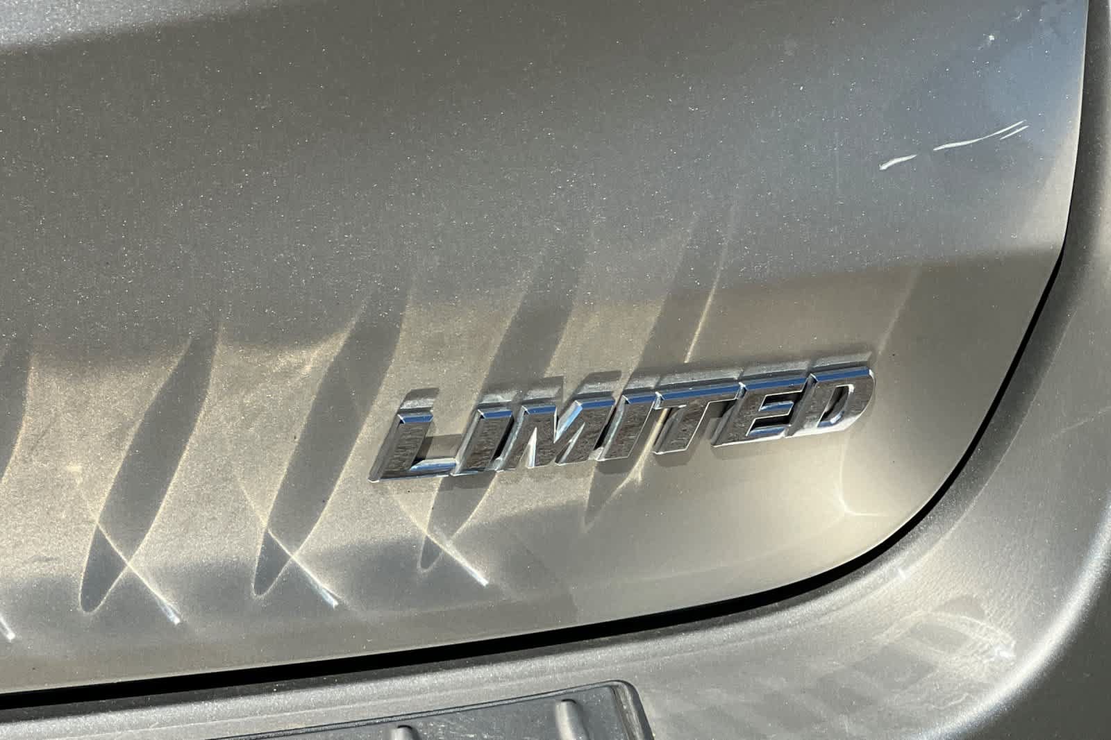 Used 2014 Toyota Highlander Limited Platinum AWD/4WD image 24
