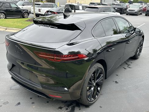 Used 2024 Jaguar I-PACE R-Dynamic HSE AWD/4WD image 7