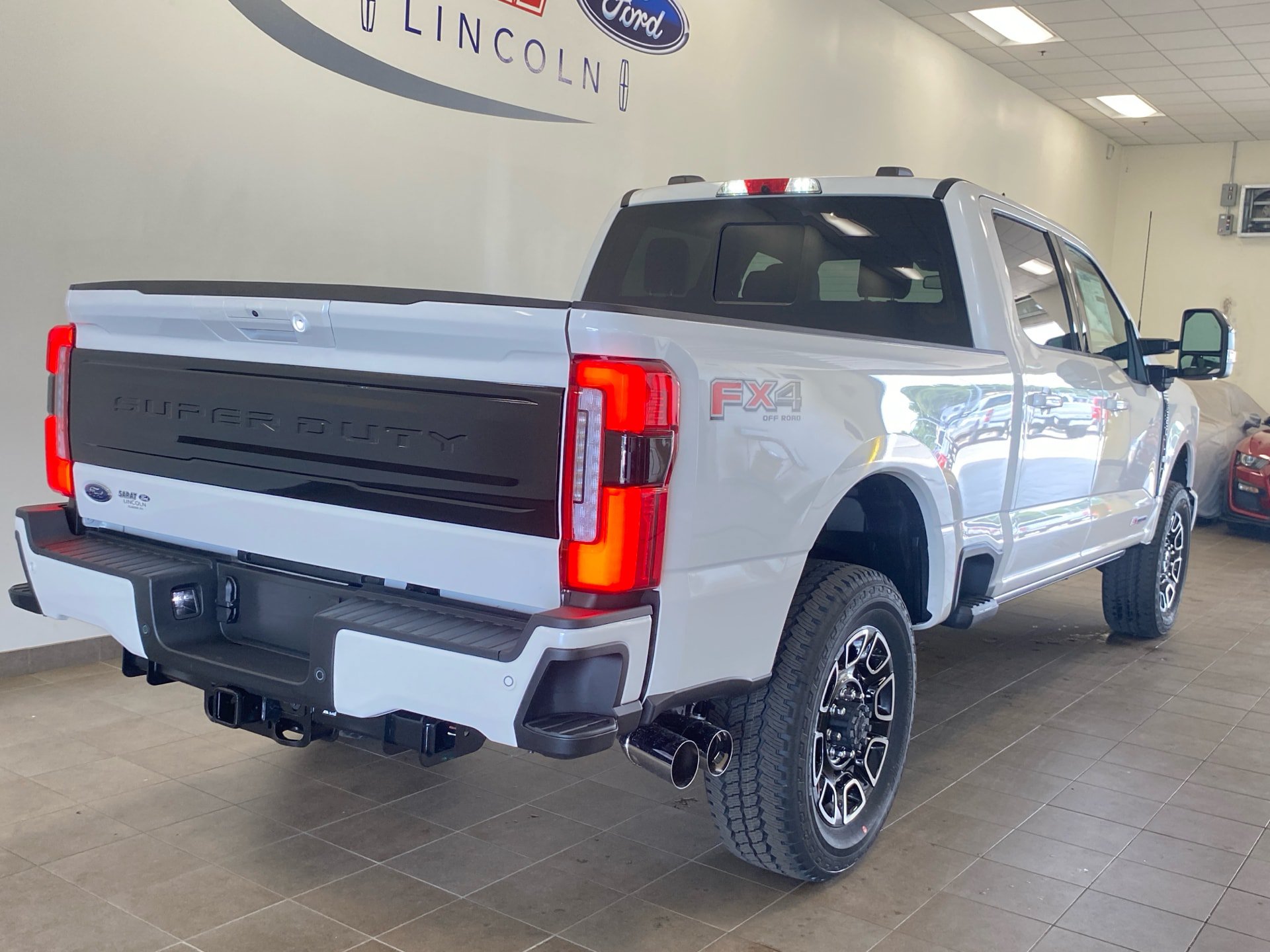 New 2026 Ford F350 Platinum w/ FX4 Off-Road Package AWD/4WD image 7