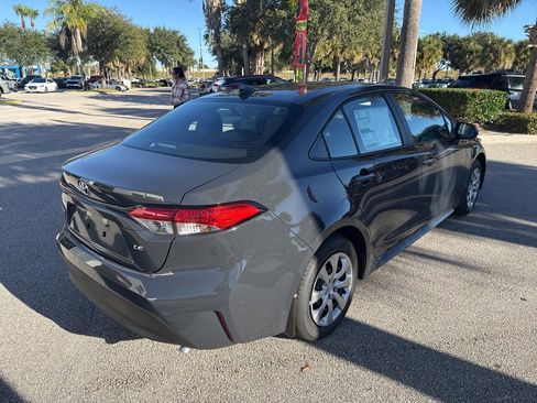 Used 2026 Toyota Corolla LE image 7