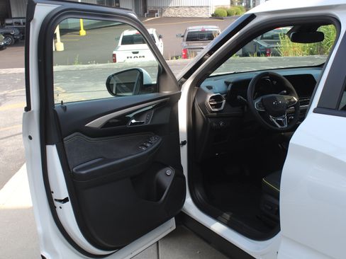 New 2026 Chevrolet TrailBlazer ACTIV w/ Convenience Package AWD/4WD image 10