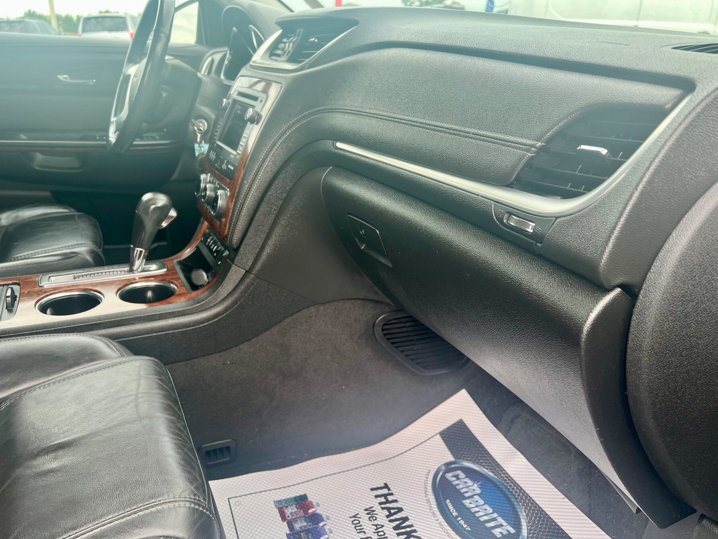 Used 2014 Chevrolet Traverse LTZ AWD/4WD image 17