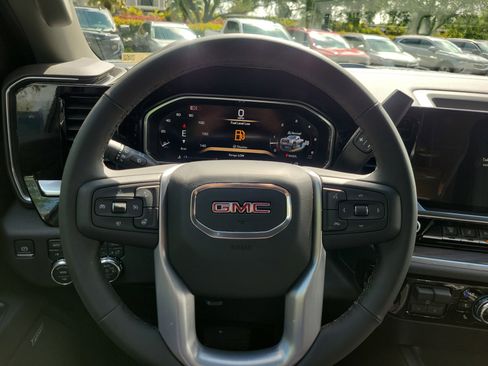 New 2026 GMC Sierra 2500 SLT w/ SLT Premium Package AWD/4WD image 8
