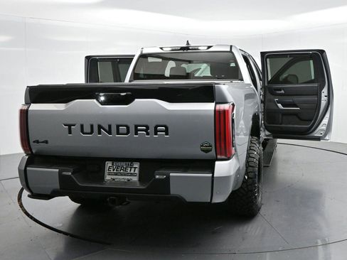 Used 2024 Toyota Tundra Platinum AWD/4WD image 43
