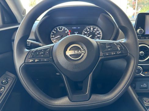 Used 2025 Nissan Sentra S FWD image 25