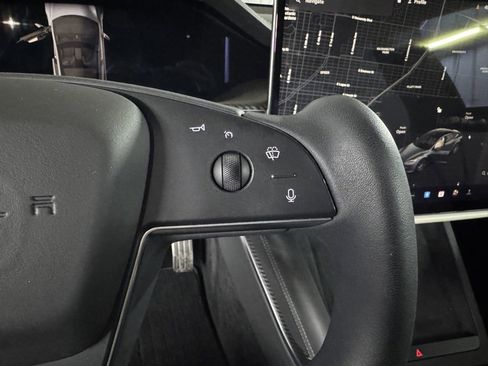 Used 2021 Tesla Model S Plaid image 28