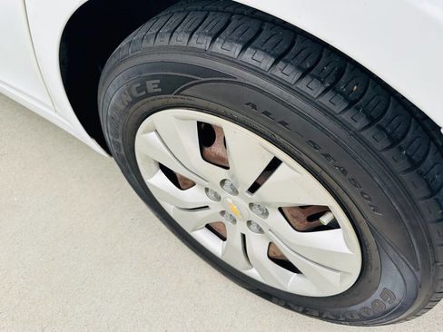 Used 2016 Chevrolet Cruze LS image 24