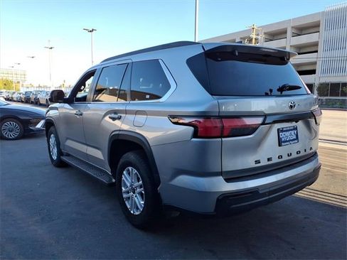 Used 2025 Toyota Sequoia SR5 image 7