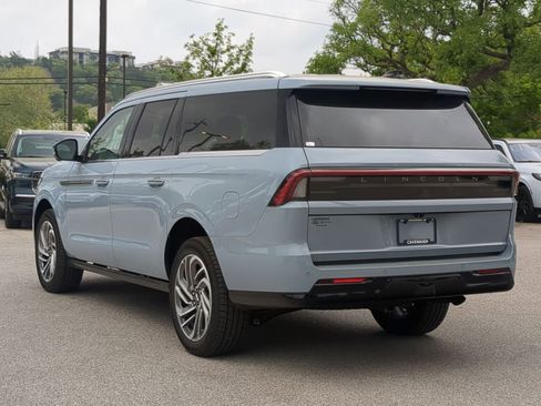 New 2026 Lincoln Navigator L Reserve image 5
