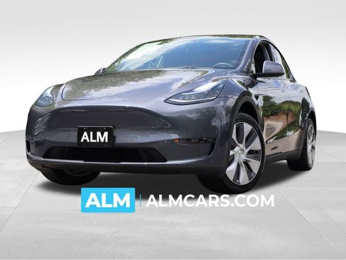 Used 2023 Tesla Model Y AWD image 1