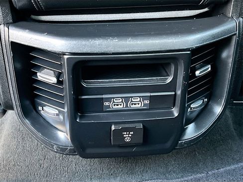 Used 2021 RAM 1500 Big Horn image 24