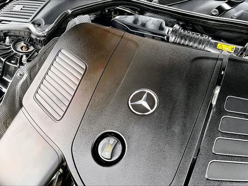 Used 2022 Mercedes-Benz C 300 Sedan w/ Exclusive Trim Package image 33