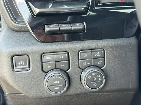 Used 2026 Chevrolet Silverado 2500 ZR2 w/ LPO, Dark Essentials Package AWD/4WD image 15