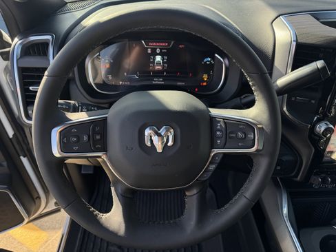 Used 2025 RAM 2500 Laramie w/ Night Edition image 16