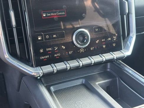 Certified 2024 GMC Acadia Elevation AWD/4WD image 10