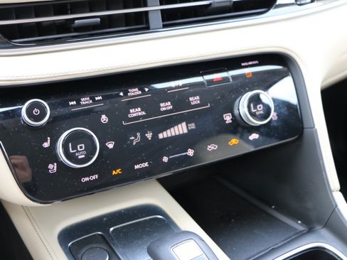 Used 2025 INFINITI QX60 Sensory w/ Vision Package AWD/4WD image 25