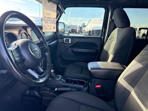 Used 2020 Jeep Wrangler Unlimited Willys image 13