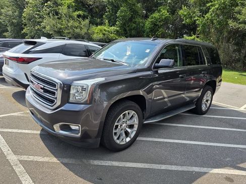 Used 2018 GMC Yukon SLE w/ SLE Value Package RWD image 14