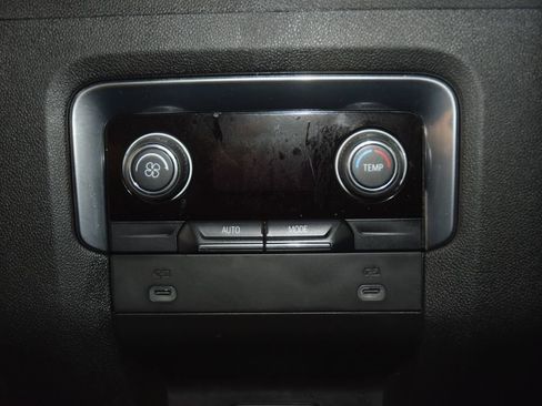 Used 2023 Chevrolet Tahoe LT AWD/4WD image 43