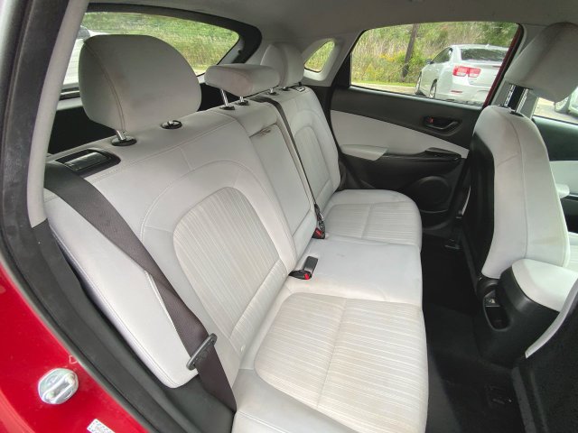 Used 2023 Hyundai Kona SEL AWD/4WD image 25