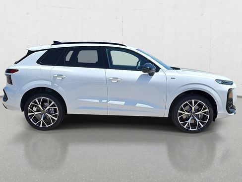 New 2026 Audi Q3 quattro 2.0T AWD/4WD image 4