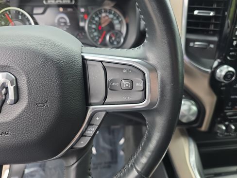 Used 2022 RAM 1500 Laramie RWD image 15