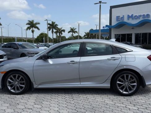 Used 2019 Honda Civic EX image 3