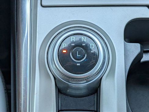 Used 2021 Ford Explorer XLT w/ Equipment Group 202A image 15