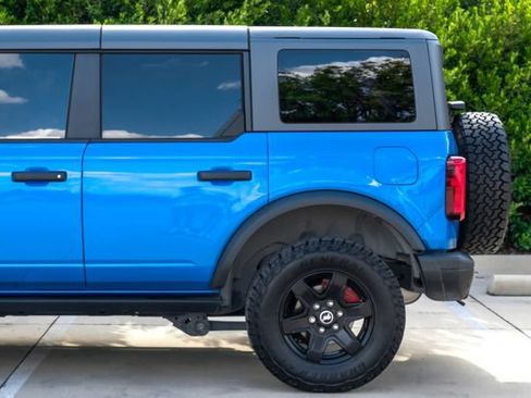 Used 2024 Ford Bronco Black Diamond AWD/4WD image 17