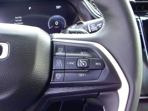 Used 2023 Jeep Grand Cherokee L Laredo AWD/4WD image 18