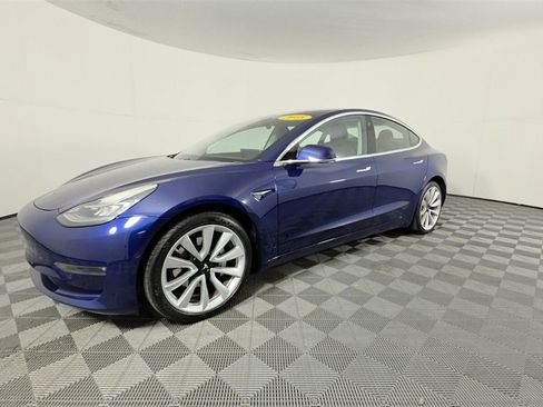 Used 2018 Tesla Model 3 Long Range image 9
