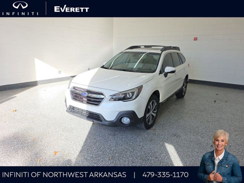 Used 2018 Subaru Outback 2.5i Limited image 1