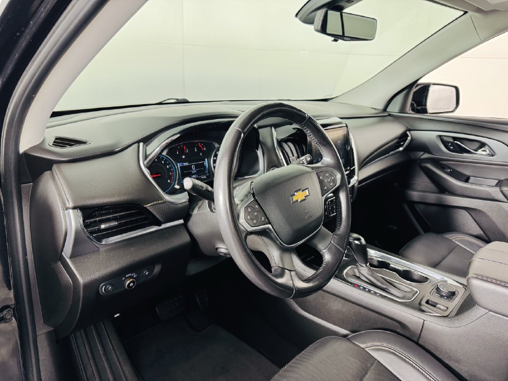 Used 2019 Chevrolet Traverse Premier w/ Driver Confidence II Package FWD image 11