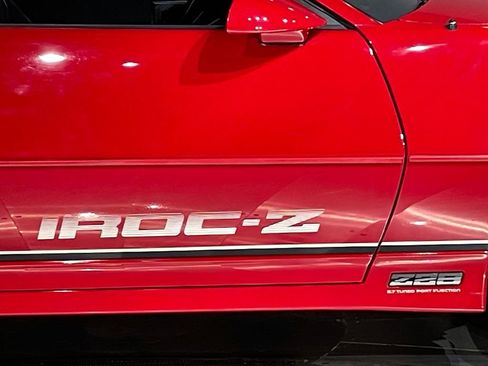 Used 1987 Chevrolet Camaro Z28 RWD image 5