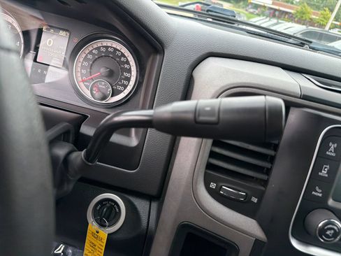Used 2016 RAM 2500 Tradesman w/ Chrome Appearance Group AWD/4WD image 26
