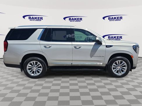 Used 2022 GMC Yukon SLT w/ SLT Luxury Package AWD/4WD image 4