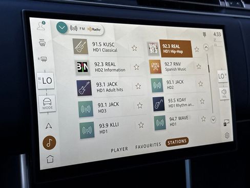 New 2026 Land Rover Range Rover Long Wheelbase SE AWD/4WD image 25