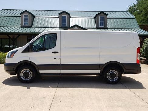 Used 2018 Ford Transit 150 130 Low Roof RWD image 2