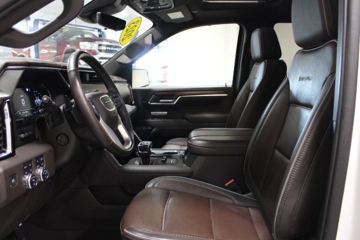 Used 2023 GMC Sierra 1500 Denali w/ Denali Reserve Package AWD/4WD image 21