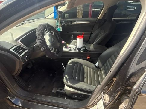 Used 2013 Ford Fusion SE FWD image 6