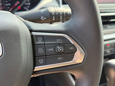 Used 2025 Jeep Compass Limited AWD/4WD image 31